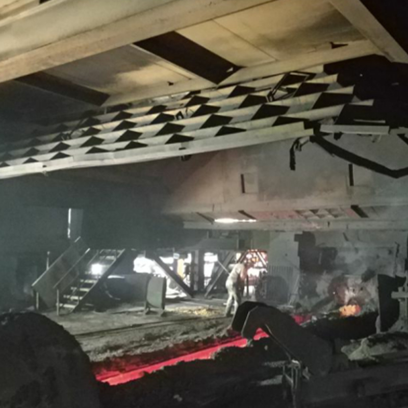 Campana de captura de orificios de grifo de alto horno